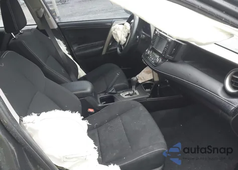 2018 Toyota Rav4 Xle from USA, damaged, VIN 2T3RFREV6JW797740